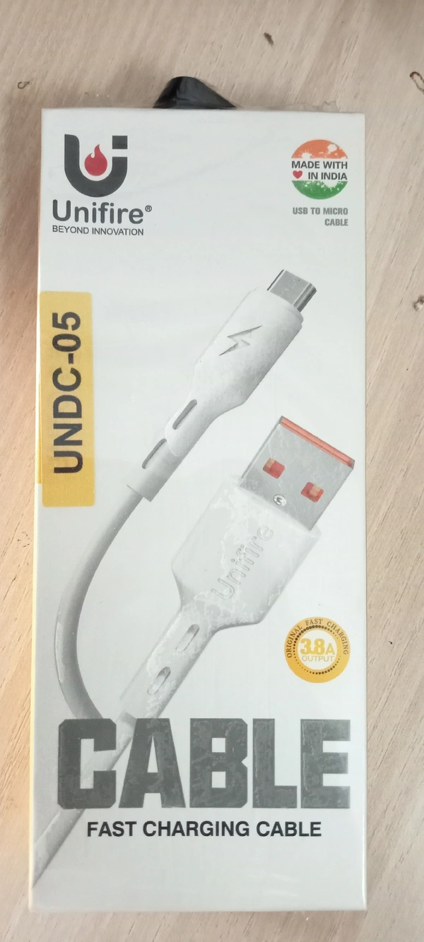UNDC 05 FAST CHARGING DATA CABLE 3.8A - Black