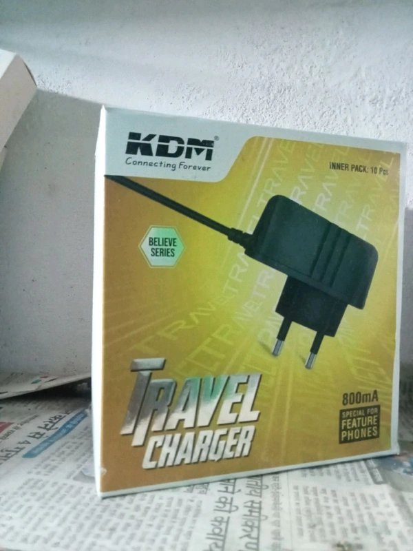 KDM TRAVEL CHARGER - Black