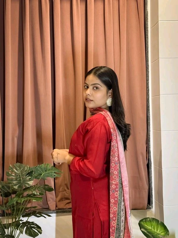 Gabatimes 𝑲𝑼𝑹𝑻𝑰 PANT 𝑾𝑰𝑻𝑯 𝑫𝑰𝑮𝑰𝑻𝑨𝑳 𝑷𝑹𝑰𝑵𝑻 DETAILS  - L