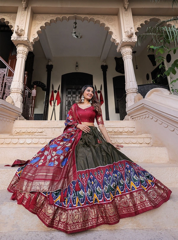 Navratri Special Lehenga Outfits 