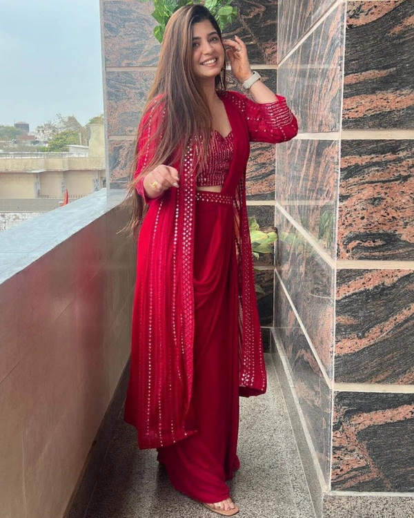 Trending Party Wear Shrug Saree For Women  - Red