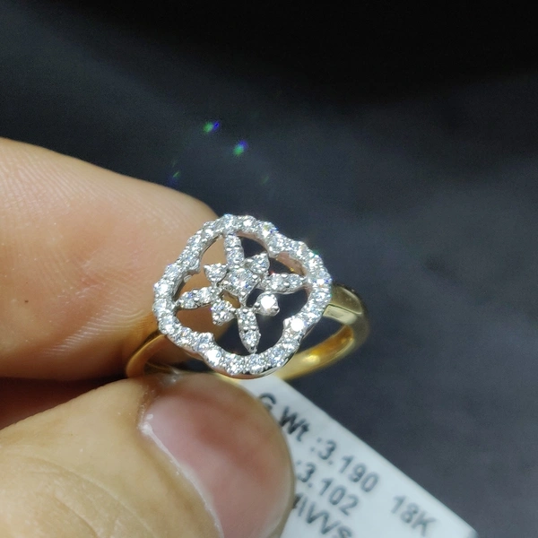 DIAMOND RING