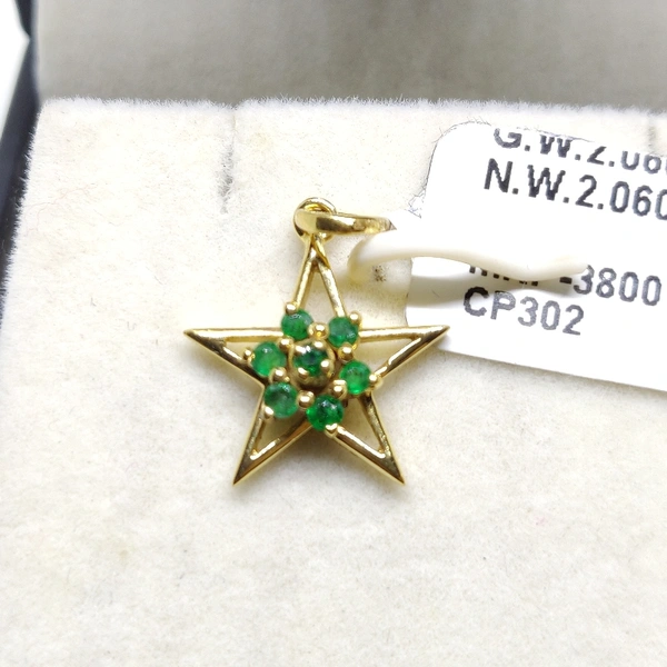 Natural Emerald Pendent