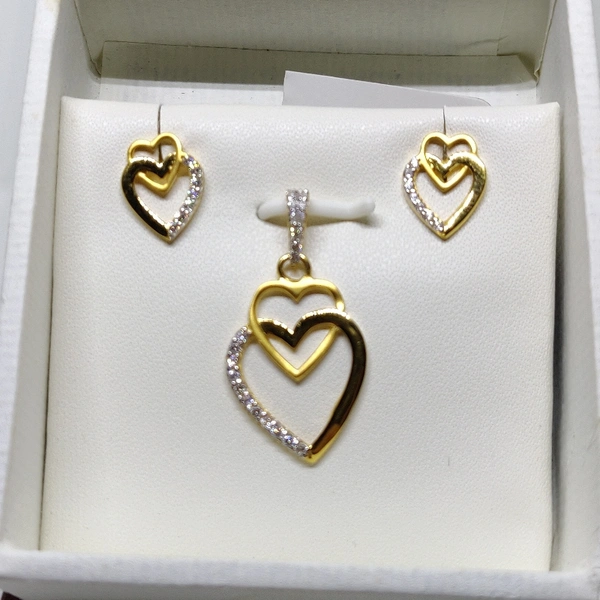 Pendent Set