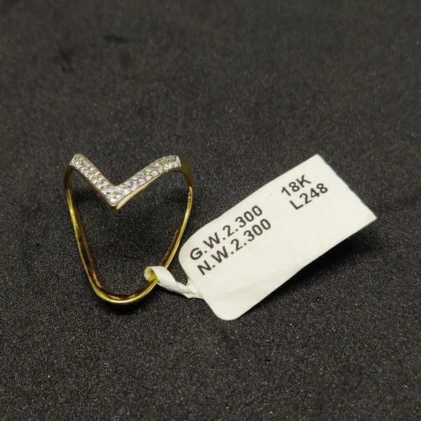 Gold Ring V Ring