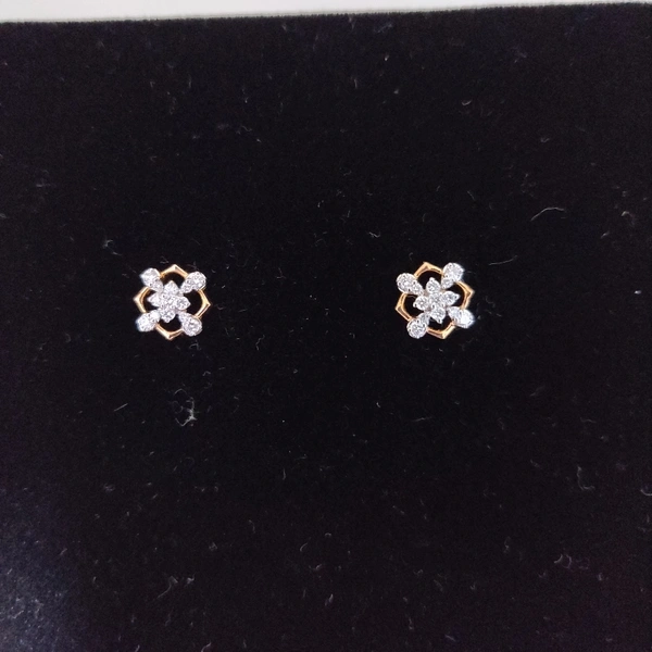 ROSE GOLD DIAMOND STUD
