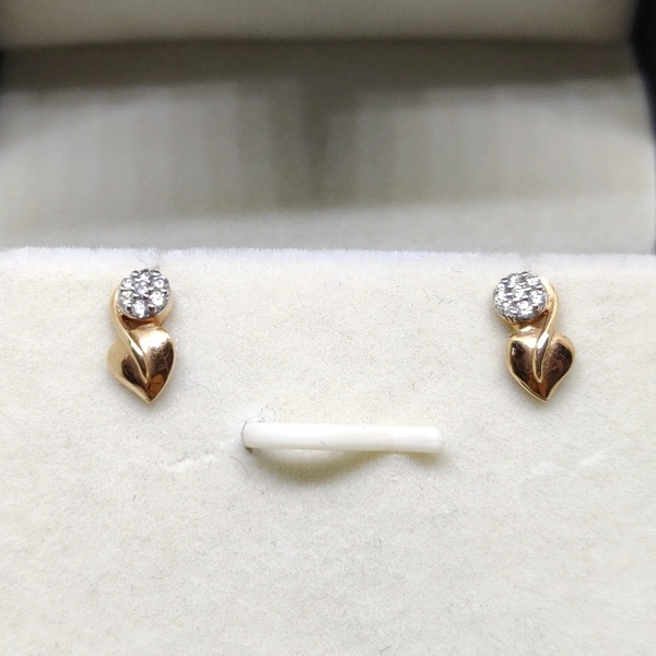 ROSE GOLD DIAMOND STUD