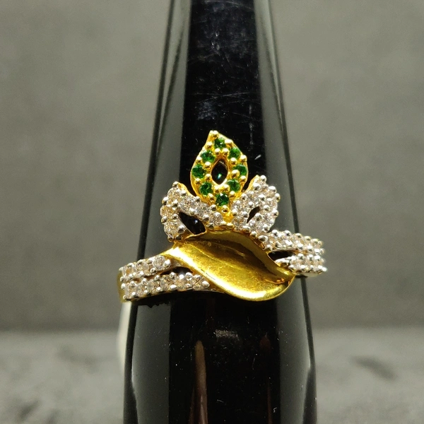 916 22kt Gold Diamond Ring