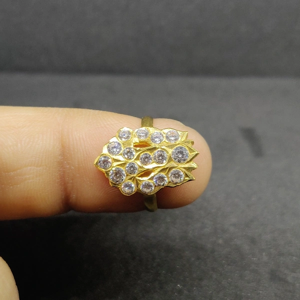 916 22kt Gold Diamond Ring