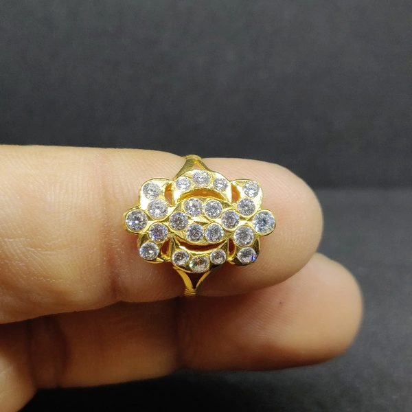 916 22kt Gold Diamond Ring