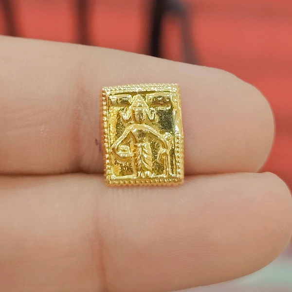 Gold Vastu Pratima 