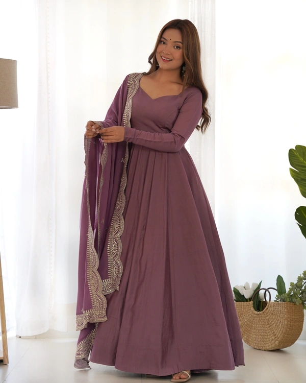 Azorte Fashion Premium Roman Silk Chanderi Anarkali Set – 16-Kali Flair, Embroidered Dupatta & Stitched Pants - Cannon Pink, XS (34)
