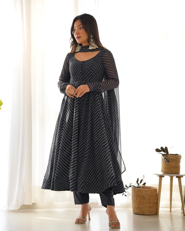 Azorte Fashion remium Pure Fox Georgette Laheriya Anarkali Set – 4m Flair, Dupatta & Pant  - Black, M (38)