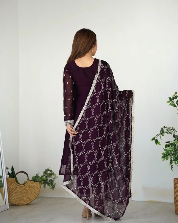 Azorte Fashion Buy Blooming Rangoli Silk Embroidered Kurta Set – Dupatta & Trousers | Azorte Fashion - Wine, XXL (44)