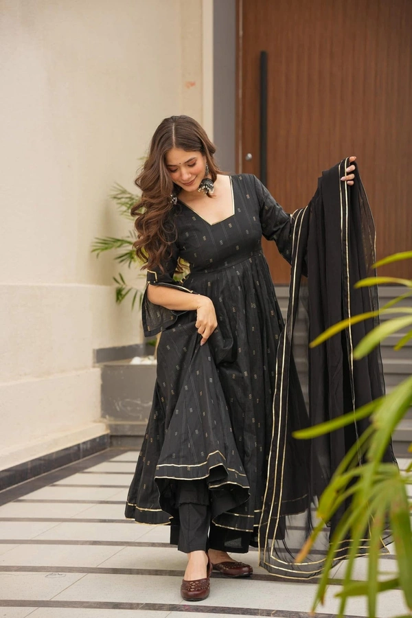 Azorte Fashion Digital Print Anarkali Set | Maslin Fabric, 3/4 Sleeves & Lace Dupatta - XL