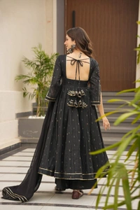 Azorte Fashion Digital Print Anarkali Set | Maslin Fabric, 3/4 Sleeves & Lace Dupatta - XL