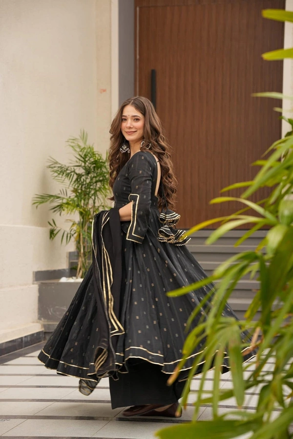 Azorte Fashion Digital Print Anarkali Set | Maslin Fabric, 3/4 Sleeves & Lace Dupatta - XL