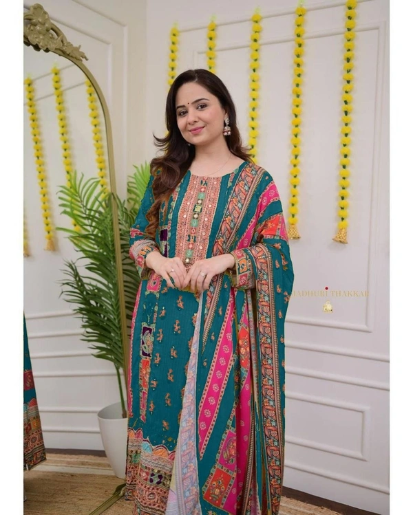 Azorte Fashion Ivory Pakistani Suit with Digital Prints & Sequin Embroidery  - L (40)