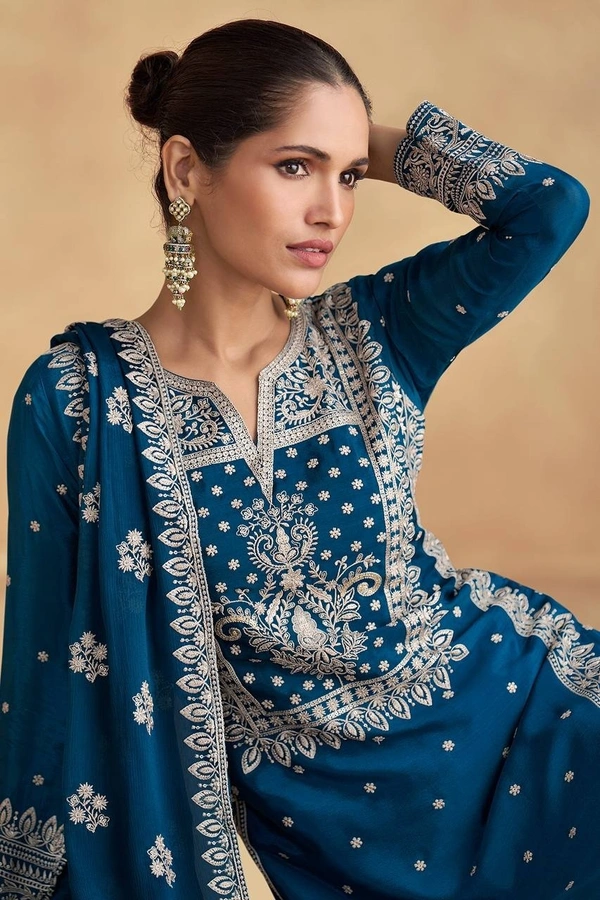Azorte Fashion Premium Chinon Embroidered Suit – Full Stitched - XL (42)