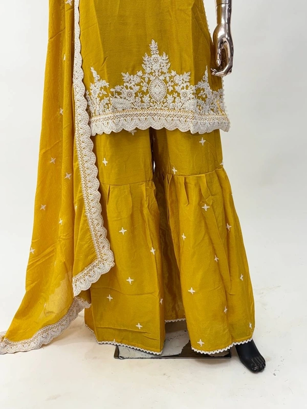 Azorte Fashion Elegant Chinon Embroidered Sharara Suit - XL (42)