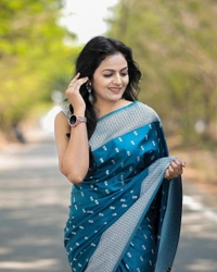 Azorte Fashion  Banarasi Soft Silk Saree with Zari & Jacquard Weave – Elegant Traditional Wear