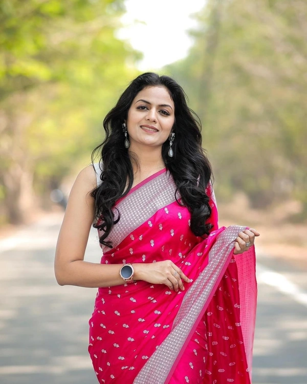 Azorte Fashion  Banarasi Soft Silk Saree with Zari & Jacquard Weave – Elegant Traditional Wear