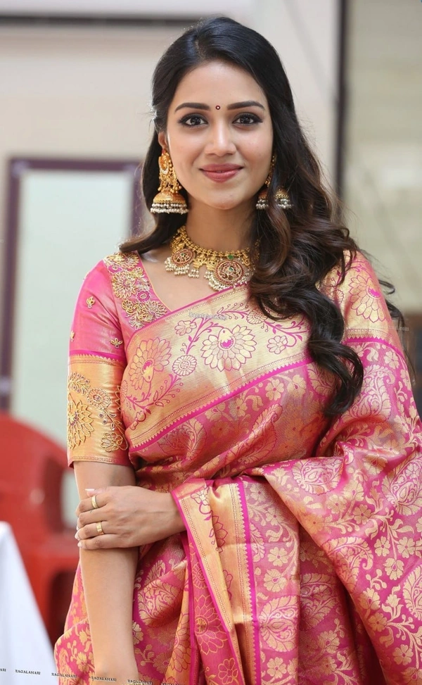 Azorte Fashion Soft Lichi Silk Saree with Rich Pallu & Jacquard Work | Premium Ethnic Wear