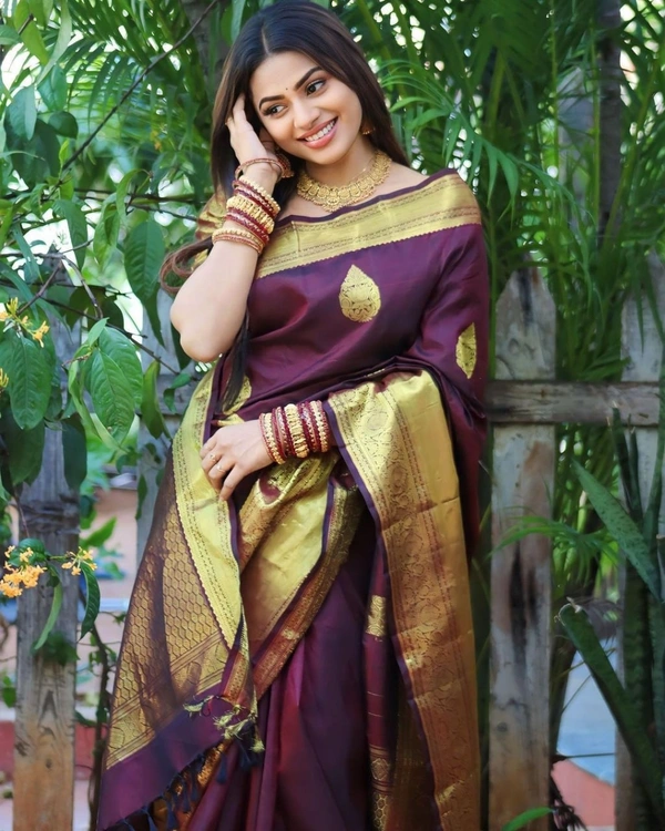 Azorte Fashion Soft Lichi Silk Saree with Rich Pallu & Jacquard Work | Premium Ethnic Wear