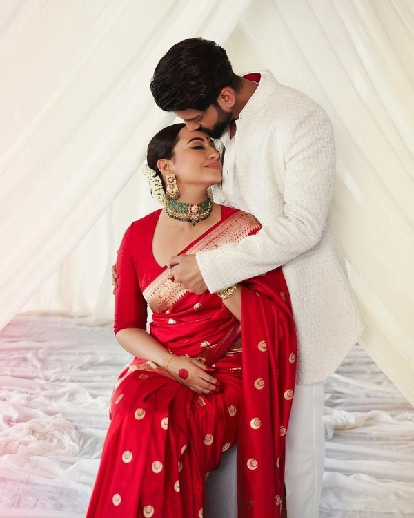 Azorte Fashion Soft Lichi Silk Saree with Rich Pallu & Jacquard Work | Premium Ethnic Wear