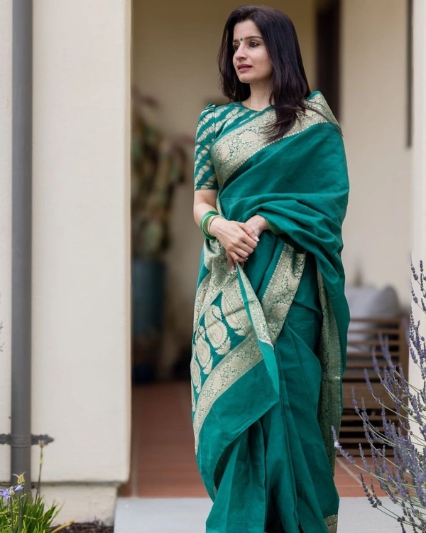 Azorte Fashion Soft Lichi Silk Saree with Rich Pallu & Jacquard Work | Premium Ethnic Wear