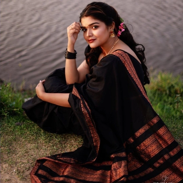 Azorte Fashion Soft Lichi Silk Saree with Rich Pallu & Jacquard Work | Premium Ethnic Wear - Black