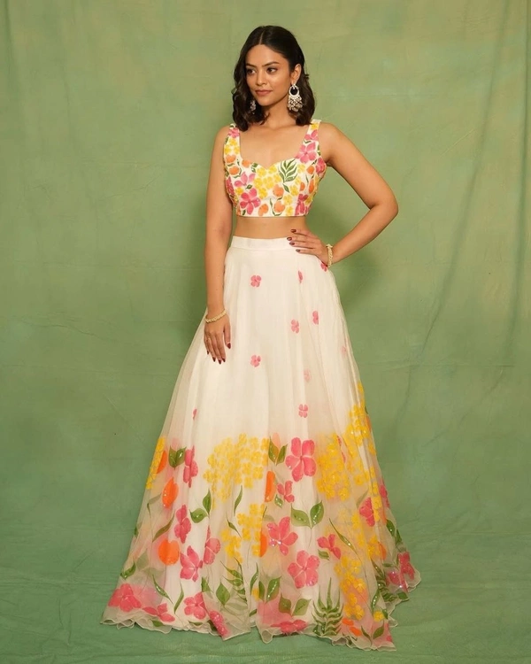Azorte Fashion Elegant Taby Silk Floral Print Lehenga – Heavy Cancan & Organza Dupatta