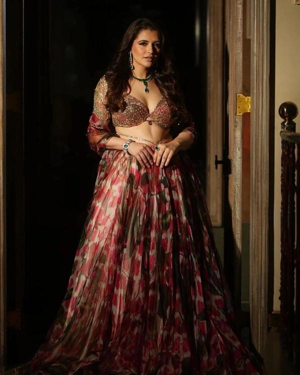 Azorte Fashion Premium Tabby Organza Silk Lehenga – Floral Print, Embroidery & Sequins Work 
