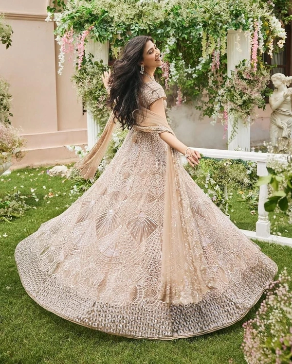 Azorte Fashion Elegant Premium Net Lehenga with Heavy Sequins & Dori Work – 3.5 M Flair
