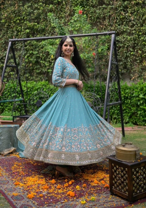 Luxury Heavy Fox Georgette Embroidered Gown with Dupatta – Fully Stitched & Ready to Wear