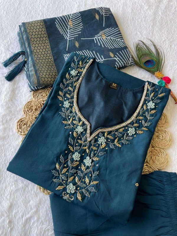 Azorte Fashion Elegant Roman Silk Kurti Set – Handwork & Digital Print Dupatta - M (38)