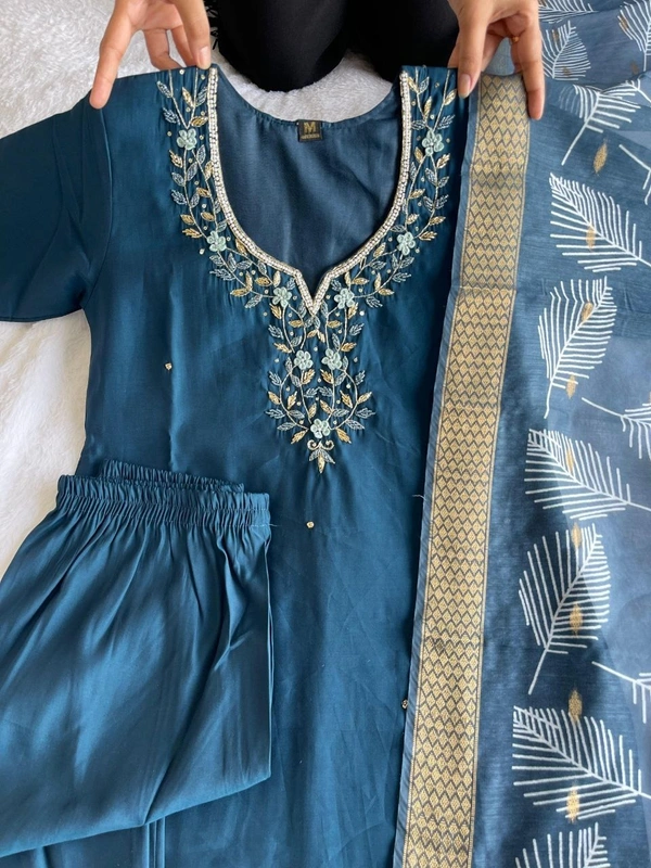 Azorte Fashion Elegant Roman Silk Kurti Set – Handwork & Digital Print Dupatta - M (38)