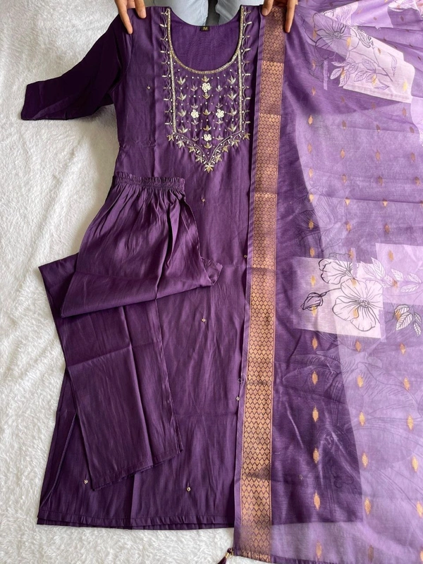Azorte Fashion Luxury Light Purple Roman Silk Kurti Set – Handwork & Digital Print Dupatta - M (38)