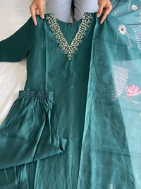 Azorte Fashion Dark Rama Kurti Set – Premium Roman Silk with Hand Embroidery & Heavy Chanderi Digital Print Dupatta - L (40)