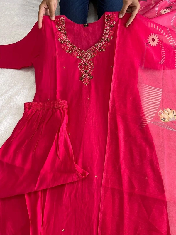 Azorte Fashion Tomato Red Kurti Set – Premium Roman Silk with Hand Embroidery & Heavy Chanderi Digital Print Dupatta - M (38)
