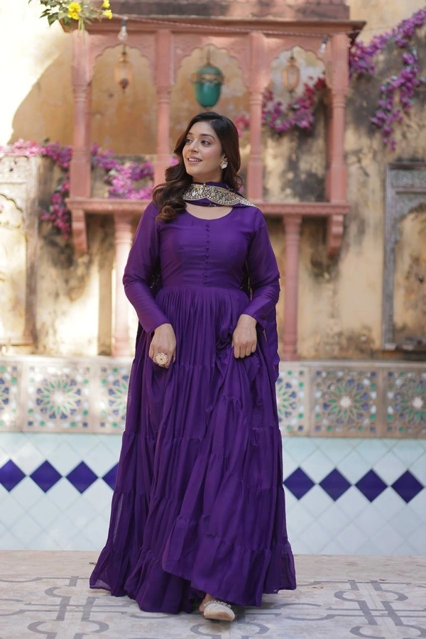 Azorte Fashion Elegant Star Georgette Gown with Designer Embroidered Dupatta – Perfect for Weddings & Special Occasions - Jacarta, L (40)