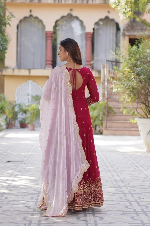 Azorte Fashion Elegant Faux Blooming Gown with Zari Sequins Embroidery & Tabby Silk Dupatta - M (38)