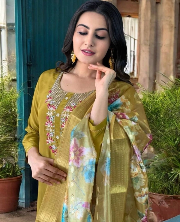 Azorte Fashion Luxury Roman Silk Embroidered Kurti Set – Jacquard Digital Print Dupatta - XL (42)