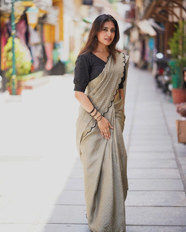 Azorte Fashion Premium Gadhwal Chex Saree | Arca Work & Lucknowi Blouse | Elegant Drapes - Adjust up to 36" to 42"