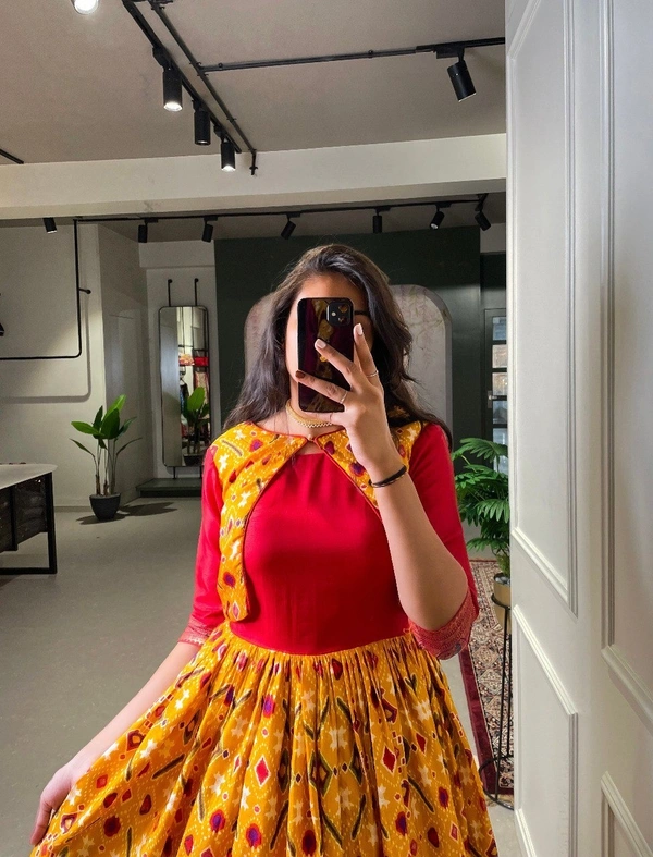 Azorte Fashion Dola Silk Gown | Patola Paithani Print | Ready-to-Wear | 4-Meter Flair - L