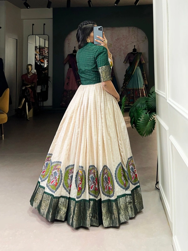 Azorte Fashion Dola Silk Gown with Koti | Kalamkari Print & Zari Weaving | Ready-to-Wear - Green, M