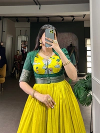 Azorte Fashion Dola Silk Gown with Koti | Kalamkari Print & Zari Weaving | Ready-to-Wear - Yellow, M