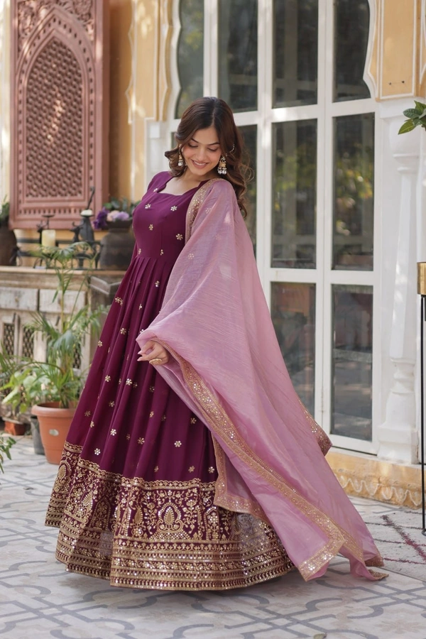 Azorte Fashion Premium Embroidered Star Georgette Gown with Gold Crush Dupatt - XXL