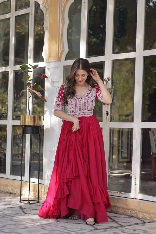 Azorte Fashion  Premium Readymade Star Georgette Kurti with Slit & Lehenga Set - XXL