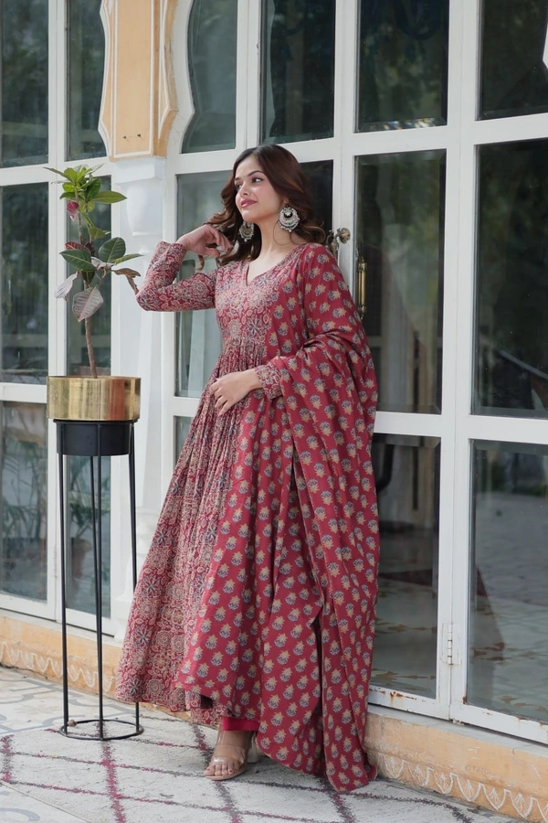 Azorte Fashion Premium Pure Cotton Readymade Kurti-Pant-Dupatta Set with Fancy V Neck - XXL